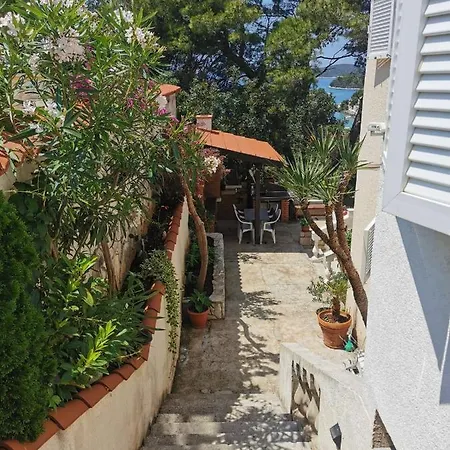 Apartmani Nata Maslinica Exterior photo